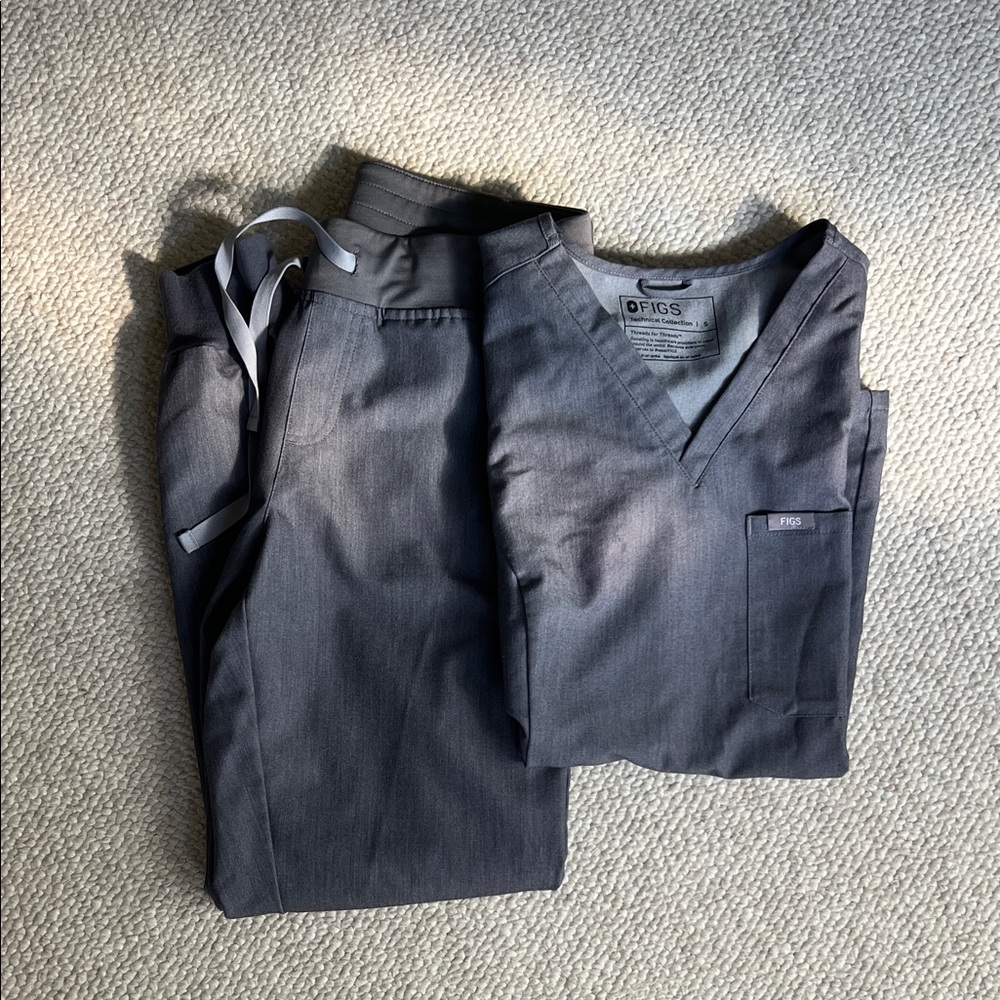 Figs Women’s Scrub Set size S Graphite